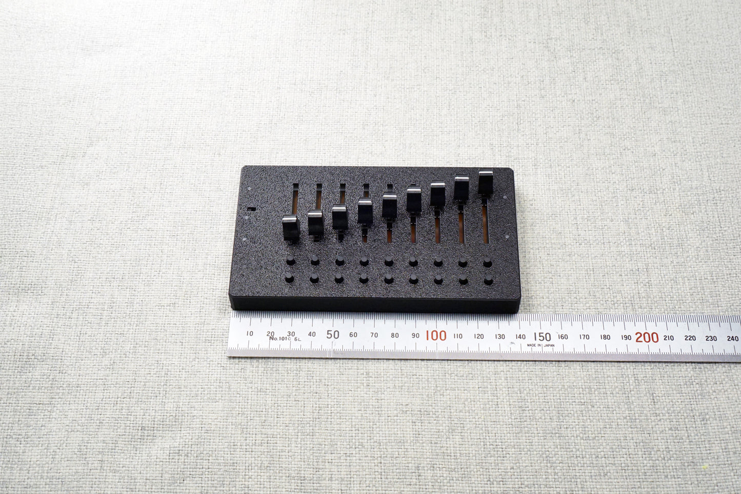 ParksTool 9F18K1X (9 Faders + 18 Keys + 1 Expression pedal input) MIDI Controller
