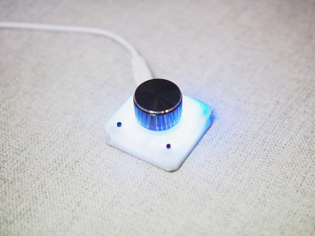 1ES2K with the translucent housing, LED ring glowing blue
